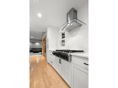 12116 SW Lesser Road Portland OR 97219