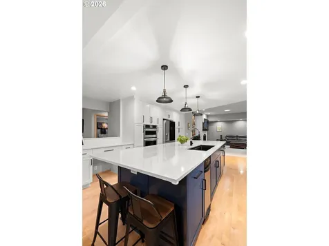 12116 SW Lesser Road Portland OR 97219