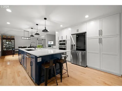 12116 SW Lesser Road Portland OR 97219