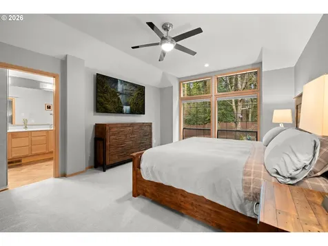 12116 SW Lesser Road Portland OR 97219