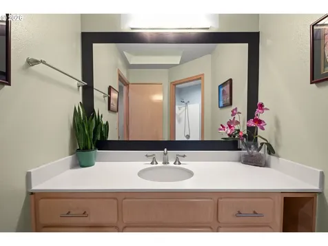 12116 SW Lesser Road Portland OR 97219