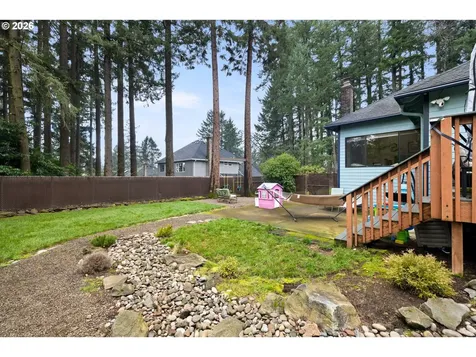 12116 SW Lesser Road Portland OR 97219