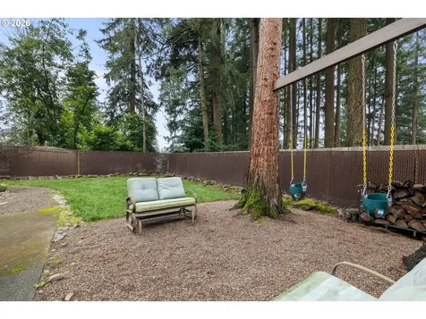 12116 SW Lesser Road Portland OR 97219