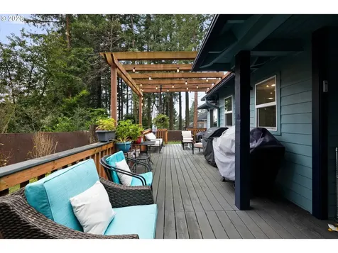 12116 SW Lesser Road Portland OR 97219