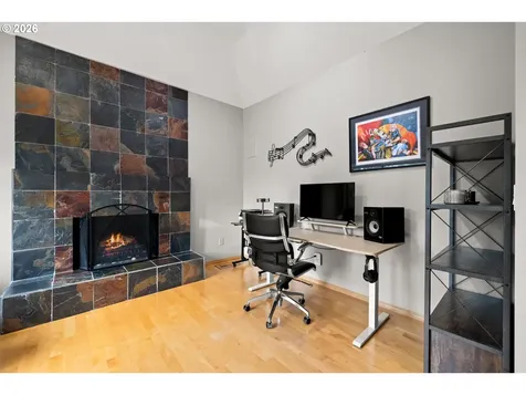 12116 SW Lesser Road Portland OR 97219