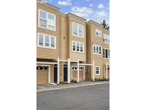 4830 SW View Point Terrace Portland OR 97239