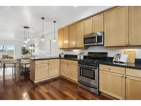 4830 SW View Point Terrace Portland OR 97239