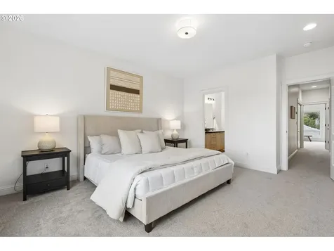 4830 SW View Point Terrace Portland OR 97239