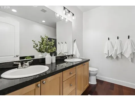 4830 SW View Point Terrace Portland OR 97239