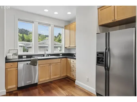 4830 SW View Point Terrace Portland OR 97239