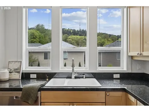 4830 SW View Point Terrace Portland OR 97239