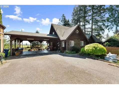 527 W 4th Street Coquille OR 97423