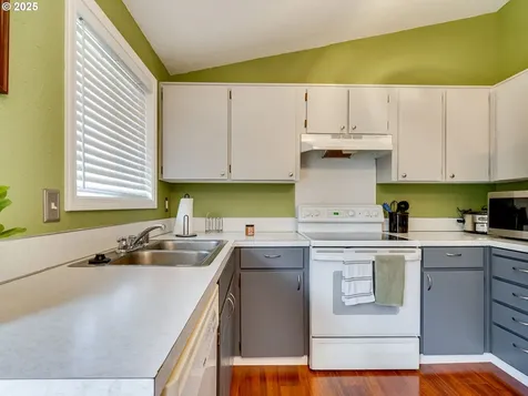 15901 NE 10th Street Vancouver WA 98684