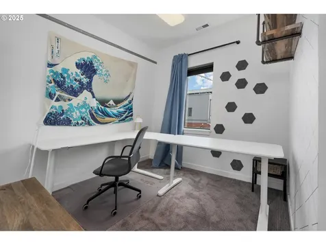 1634 NW Riverscape Street Portland OR 97209