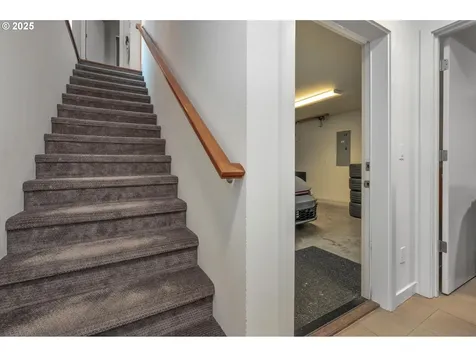 1634 NW Riverscape Street Portland OR 97209