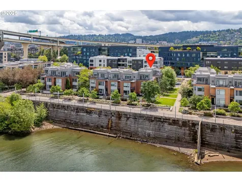 1634 NW Riverscape Street Portland OR 97209
