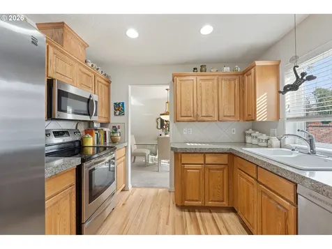 9024 SW 75th Avenue Portland OR 97223