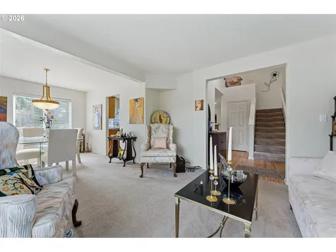 9024 SW 75th Avenue Portland OR 97223