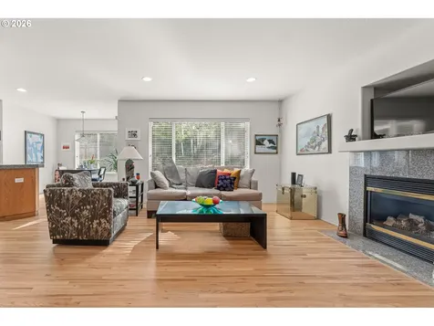 9024 SW 75th Avenue Portland OR 97223