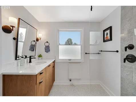 1802 NE 56th Avenue Portland OR 97213