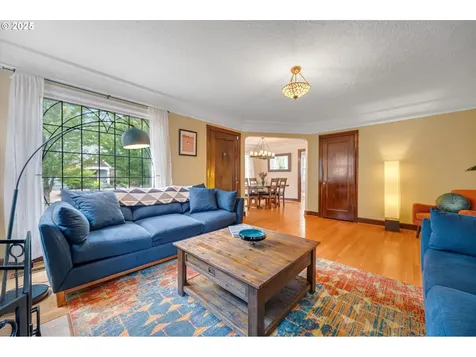 1802 NE 56th Avenue Portland OR 97213