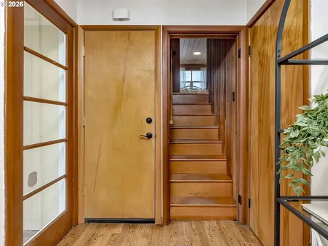 4585 SW Poplar Lane Portland OR 97225