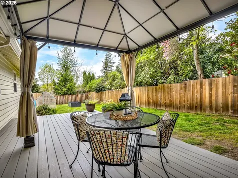 4585 SW Poplar Lane Portland OR 97225