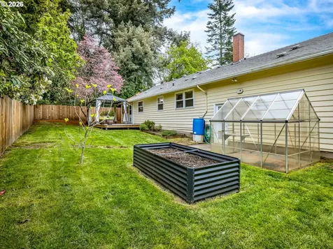 4585 SW Poplar Lane Portland OR 97225