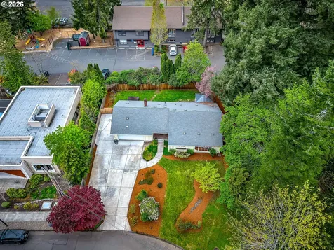 4585 SW Poplar Lane Portland OR 97225