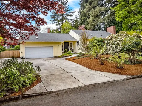 4585 SW Poplar Lane Portland OR 97225
