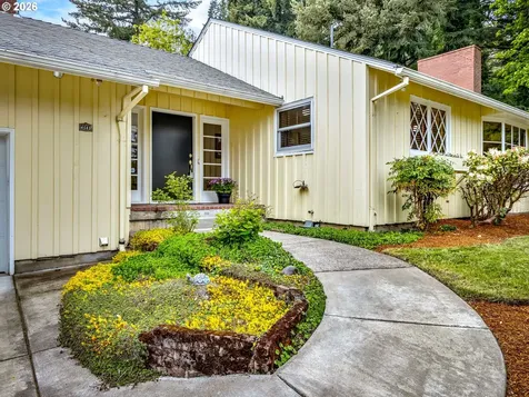 4585 SW Poplar Lane Portland OR 97225