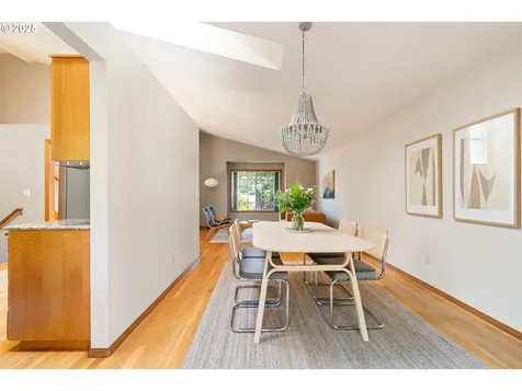 10105 SW 36th Court Portland OR 97219