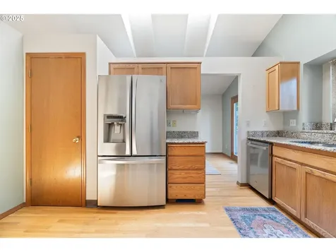 10105 SW 36th Court Portland OR 97219