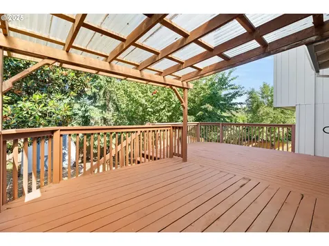 10105 SW 36th Court Portland OR 97219