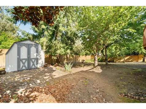 10105 SW 36th Court Portland OR 97219