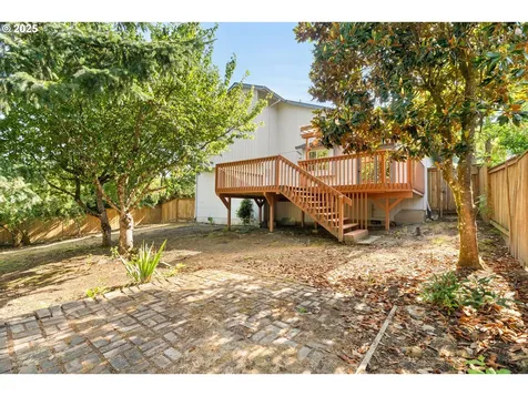 10105 SW 36th Court Portland OR 97219