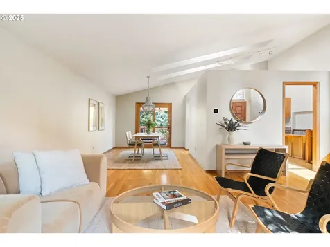 10105 SW 36th Court Portland OR 97219
