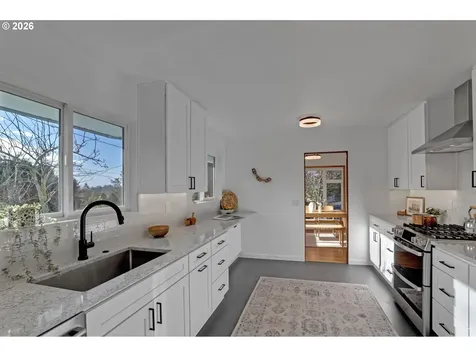 3360 SW Hamilton Street Portland OR 97239