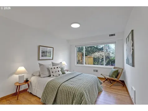 3360 SW Hamilton Street Portland OR 97239