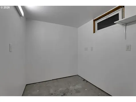 3360 SW Hamilton Street Portland OR 97239