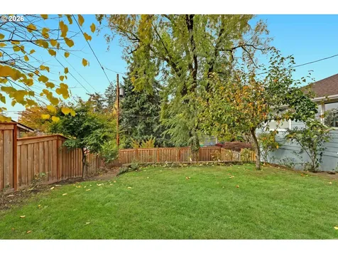 3360 SW Hamilton Street Portland OR 97239