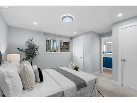 12170 SW Spring Court Portland OR 97225