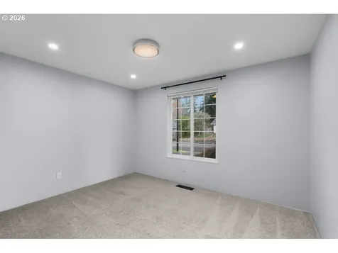 12170 SW Spring Court Portland OR 97225