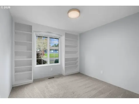 12170 SW Spring Court Portland OR 97225