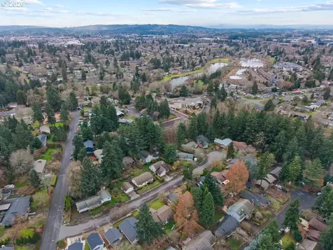 12170 SW Spring Court Portland OR 97225
