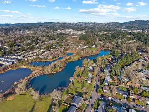 12170 SW Spring Court Portland OR 97225