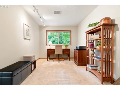 6001 SW Texas Court Portland OR 97219