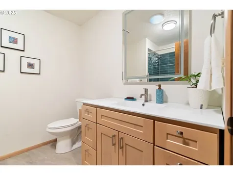 6001 SW Texas Court Portland OR 97219