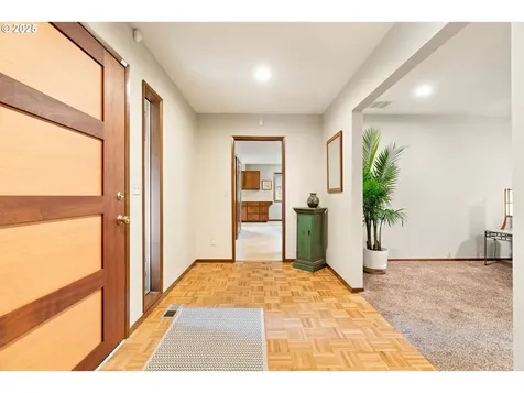 6001 SW Texas Court Portland OR 97219