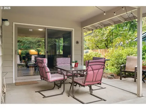 6001 SW Texas Court Portland OR 97219